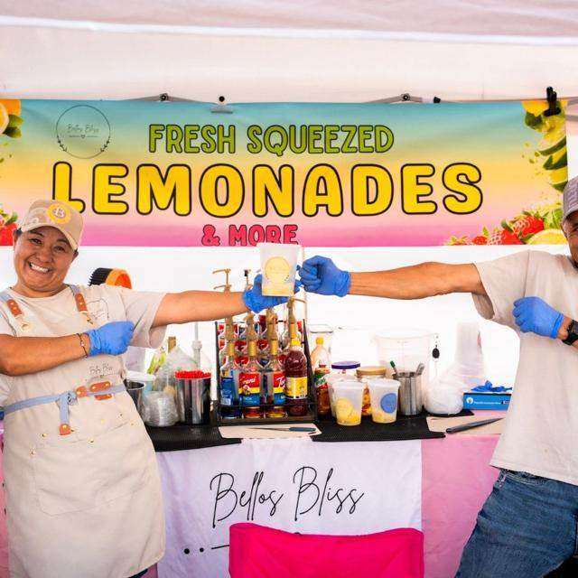 isla lemonade vendor