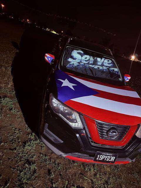 serve aurora car flag hood