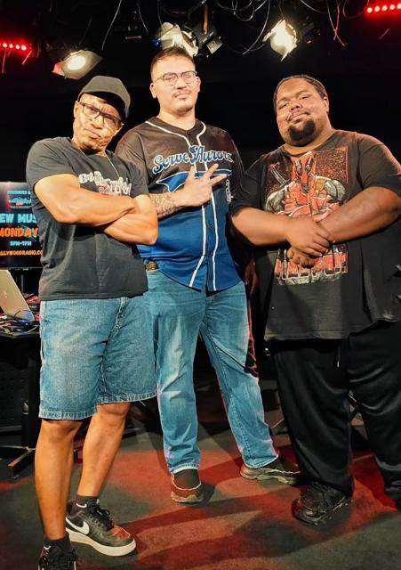 stage trio 2